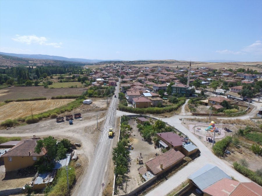 Ilgın'da Yol Çalışmaları Aralıksız Devam Ediyor