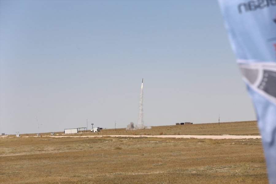 Savunma Sanayii Başkanı Demir, Roket Yarışlarında Yüksek İrtifa Atışlarını İzledi