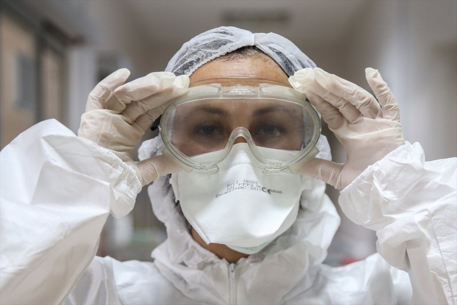 Fedakar Sağlık Çalışanları 