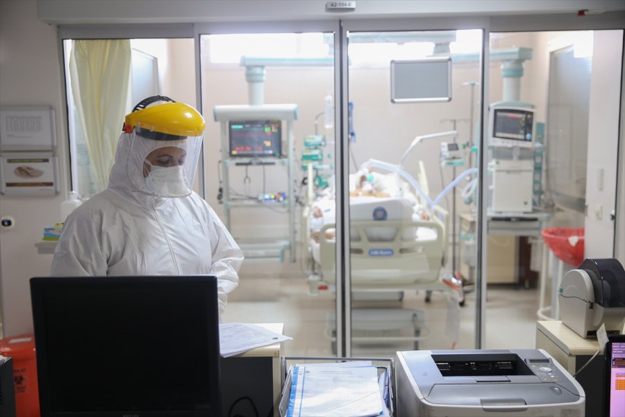 Fedakar Sağlık Çalışanları 