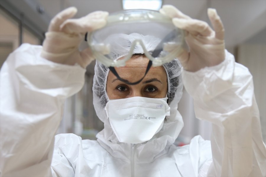 Fedakar Sağlık Çalışanları 