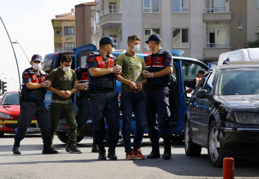 Kayseri'de Deaş Operasyonunda Yakalanan Yabancı Uyruklu İki Kuzen Tutuklandı