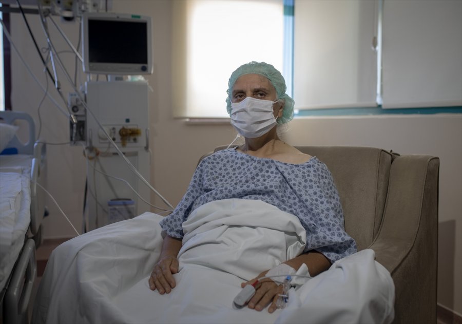 Kovid-19'u Yenen Hasta, Down Sendromlu Torununa Kavuşacağı Günü Bekliyor