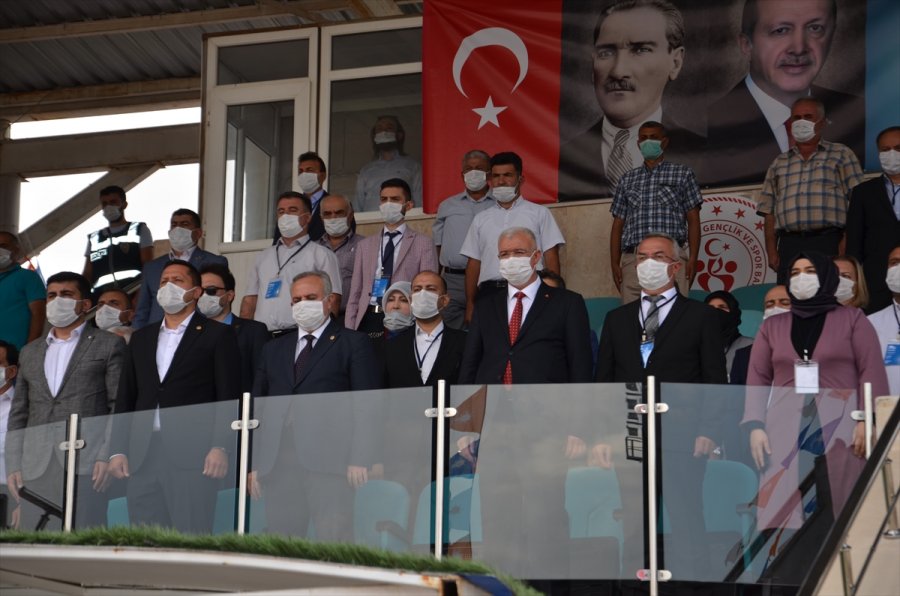 Karaman'da Ak Parti Merkez İlçe Kongresi Yapıldı