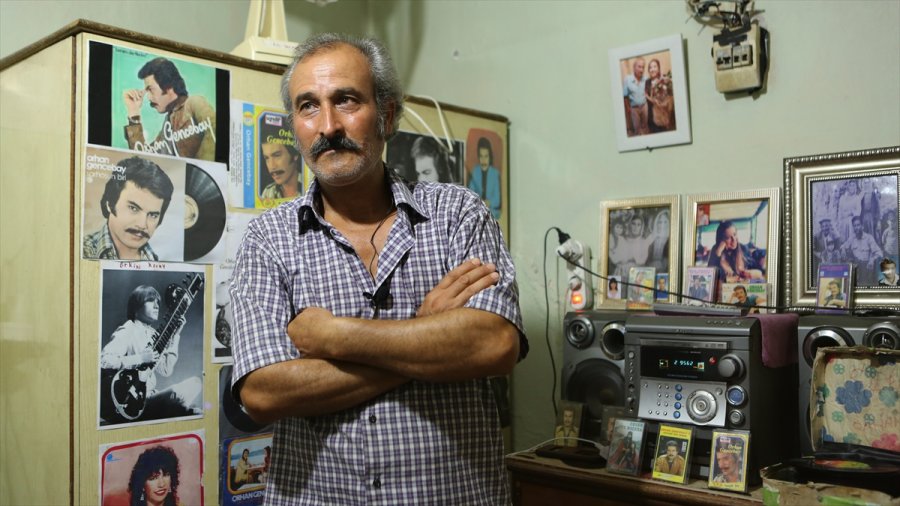 Mersin'de Ayakkabı Boyacısı Celal Ustanın