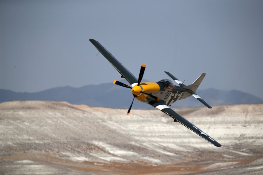 Yerli Ve Yabancı Akrobasi Pilotları Eskişehir'de Gösteri Uçuşu Yaptı