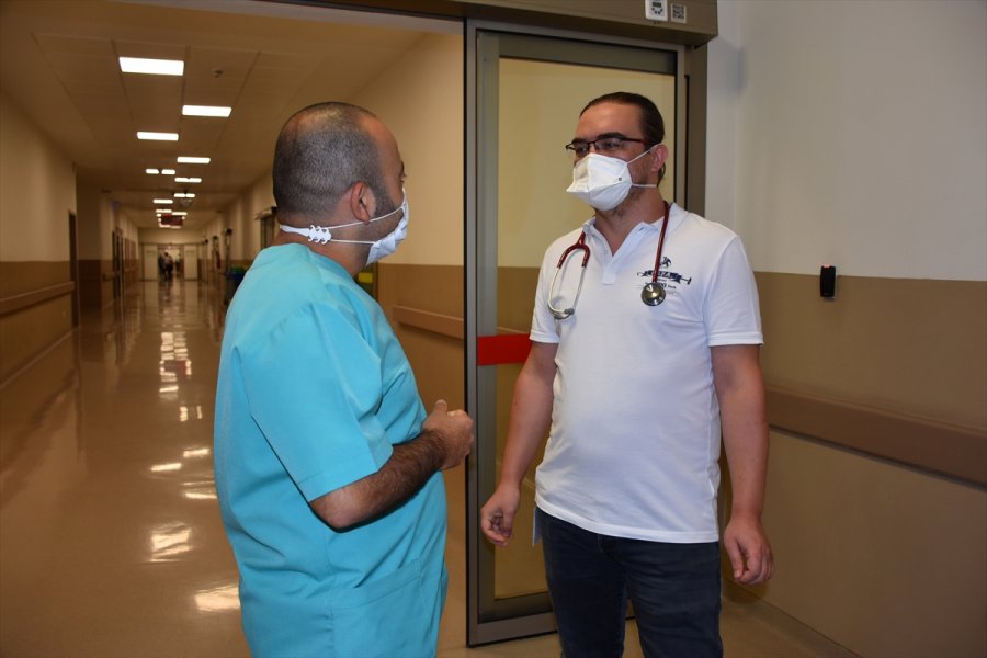 Doktorlar Kovid-19'la Savaşı Anlatıyor - 