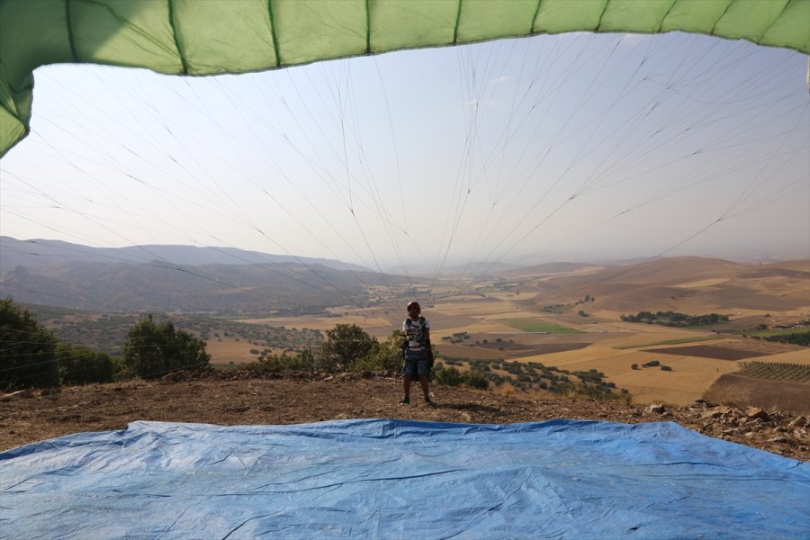 İvriz Havacılık Ve Doğa Sporları Kulübü Derneği İlk Pilotlarını Mezun Etti
