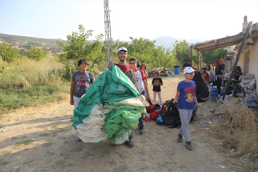 İvriz Havacılık Ve Doğa Sporları Kulübü Derneği İlk Pilotlarını Mezun Etti