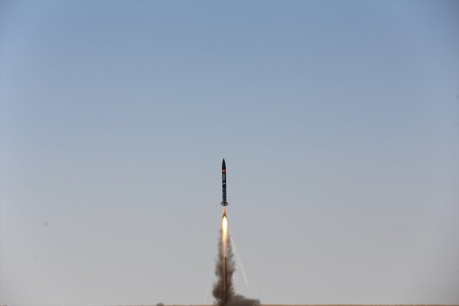 Bakanlar Varank Ve Karaismailoğlu Türksat Model Uydu Yarışması'na Katıldı