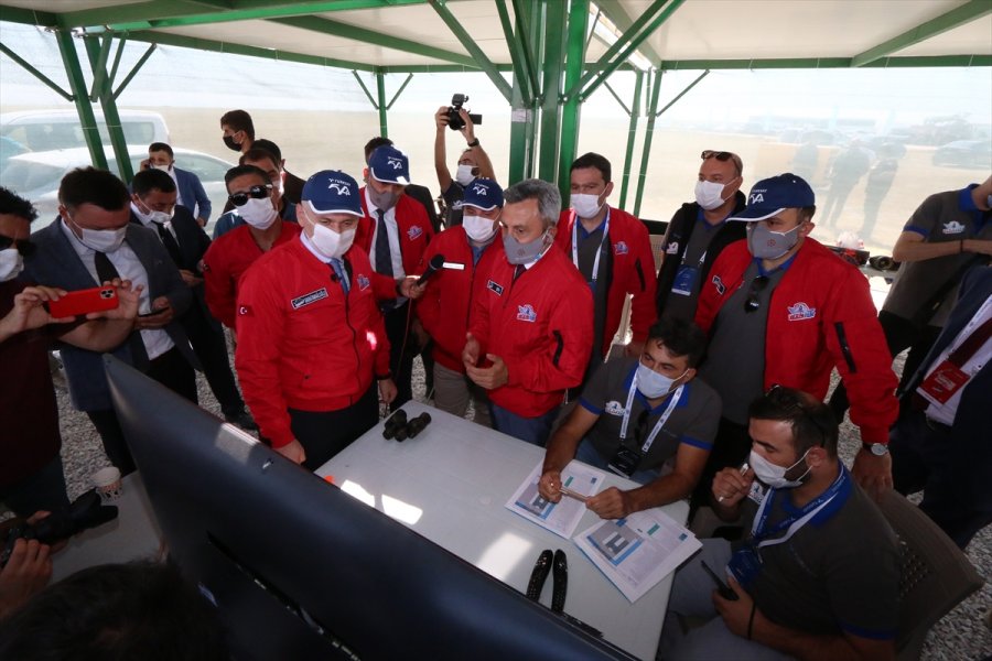 Bakanlar Varank Ve Karaismailoğlu Türksat Model Uydu Yarışması'na Katıldı