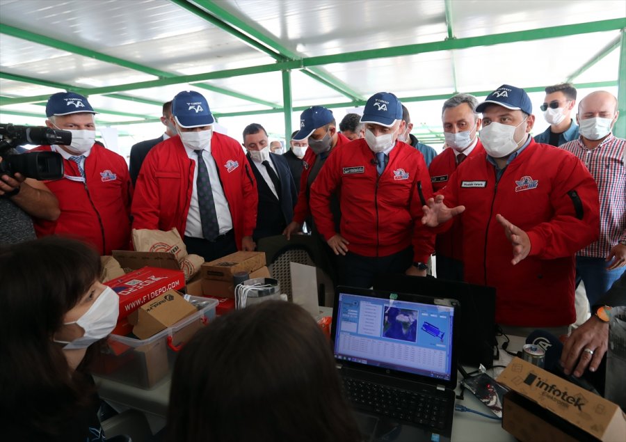 Bakanlar Karaismailoğlu Ve Varank Türksat Model Uydu Yarışması'na Katıldı