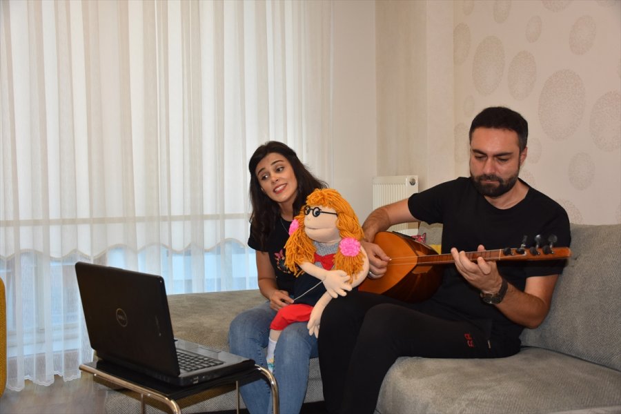 Emel Öğretmen Sosyal Medyadan 