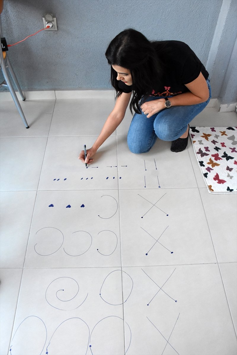 Emel Öğretmen Sosyal Medyadan 