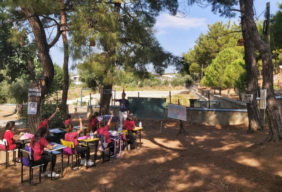 Manavgat'ta Bir Okul