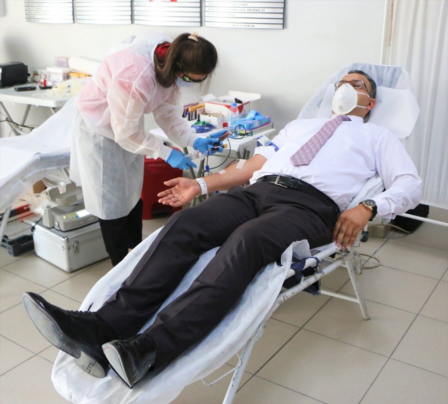 Aksaray Adliyesi'nde Kan Bağışı Kampanyası