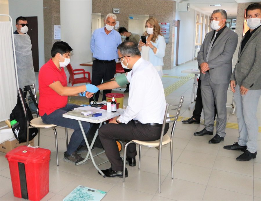 Aksaray Adliyesi'nde Kan Bağışı Kampanyası