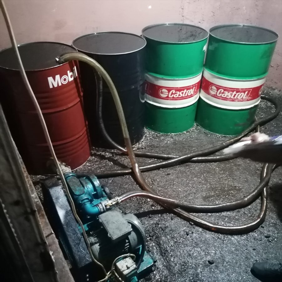 Niğde'de 10 Ton Kaçak Akaryakıt Ele Geçirildi