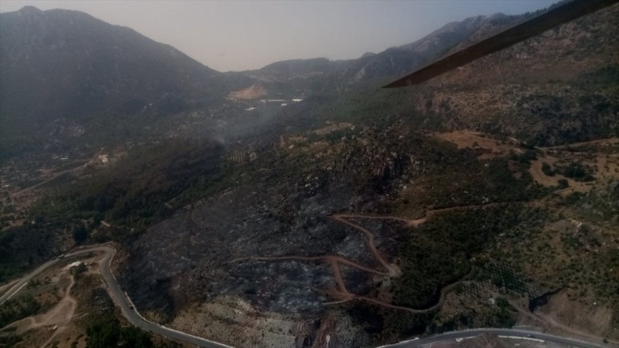 Güncelleme - Antalya'da Çıkan Orman Yangını Kontrol Altına Alındı
