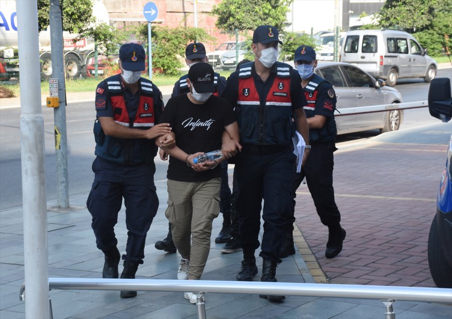 Güncelleme - Antalya'da Çıkan Silahlı Kavgada Bir Kişi Öldü, Bir Kişi Yaralandı