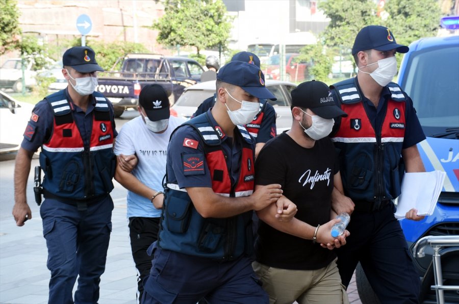 Güncelleme - Antalya'da Çıkan Silahlı Kavgada Bir Kişi Öldü, Bir Kişi Yaralandı