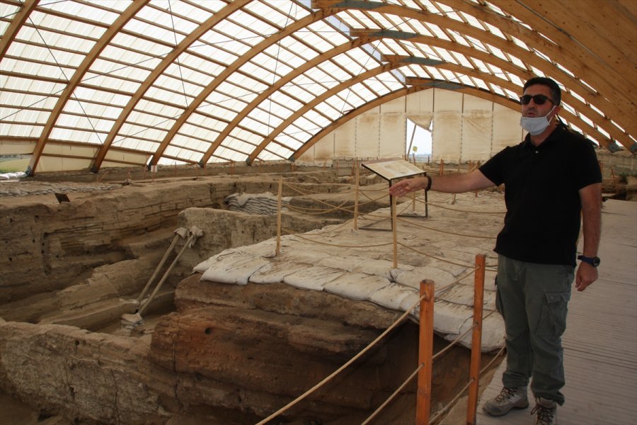 9 Bin Yıllık Tarihe Türk Kazı Başkanı