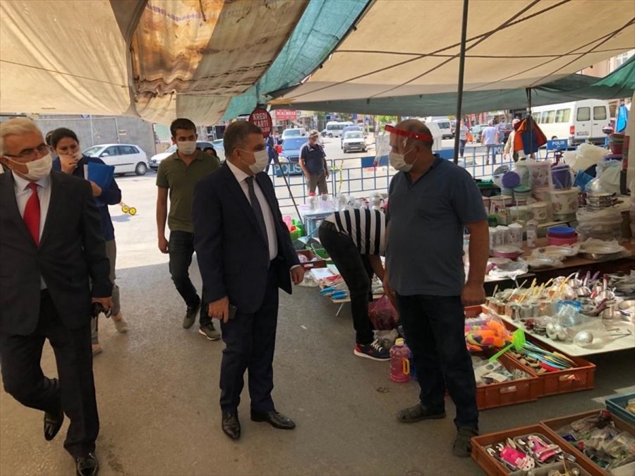 Karaman Valisi Işık, Semt Pazarını Denetledi