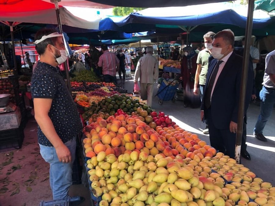 Karaman Valisi Işık, Semt Pazarını Denetledi