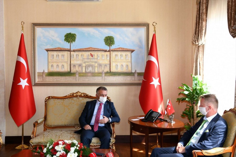 Antalya Kovid-19 Döneminde En Çok Tercih Edilen Turizm Şehirlerinden Oldu