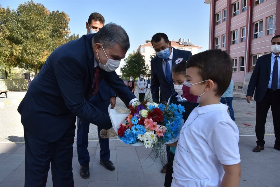 Karaman Valisi Işık Okulları Ziyaret Etti