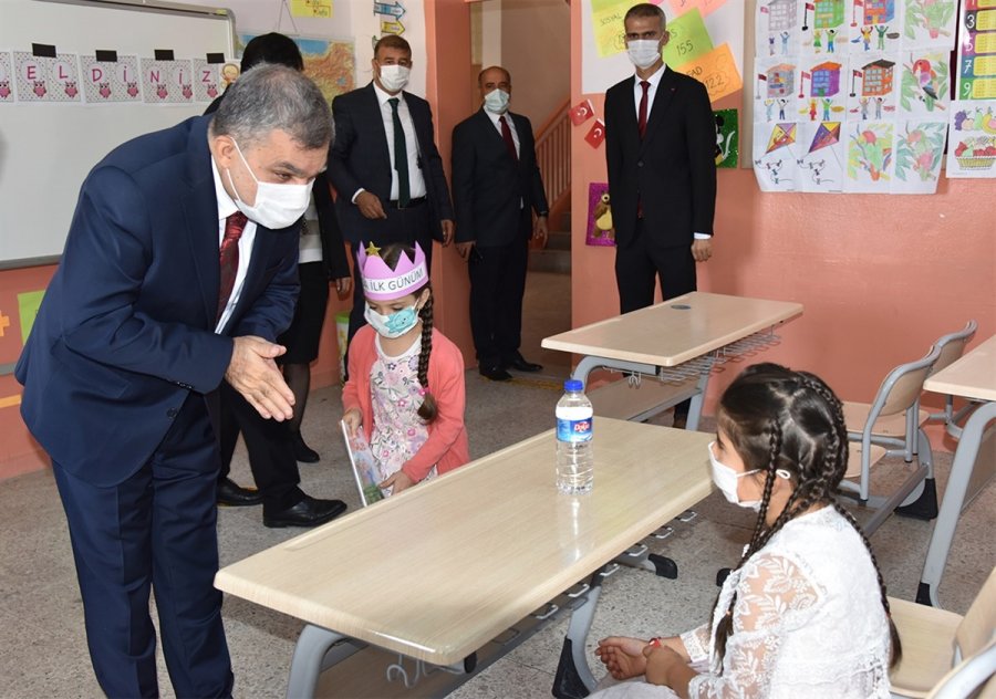 Karaman Valisi Işık Okulları Ziyaret Etti