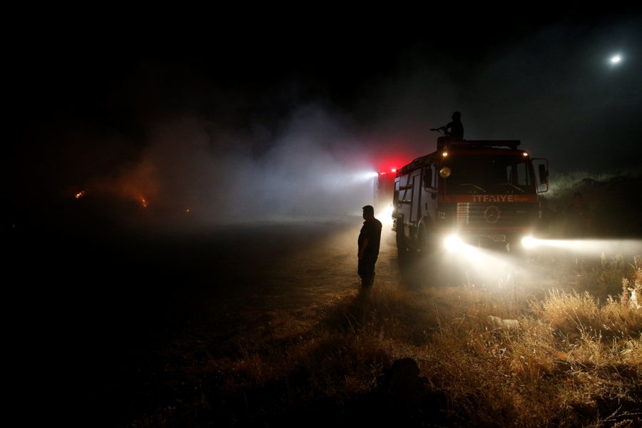 Kayseri'de Çöp Toplama Alanında Çıkan Yangın Kontrol Altına Alındı