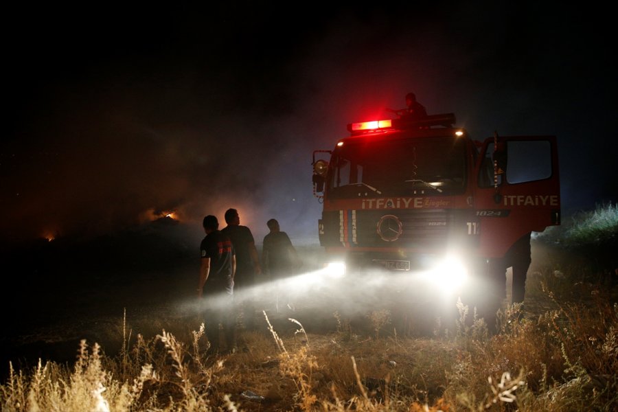 Kayseri'de Çöp Toplama Alanında Çıkan Yangın Kontrol Altına Alındı