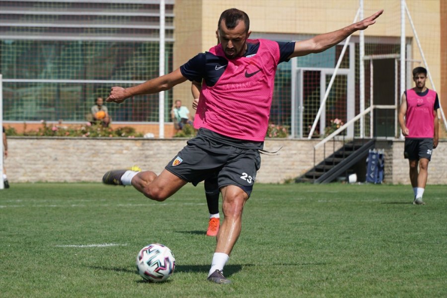 Kayserispor'da Büyükşehir Belediye Erzurumspor Maçı Hazırlıkları Sürüyor