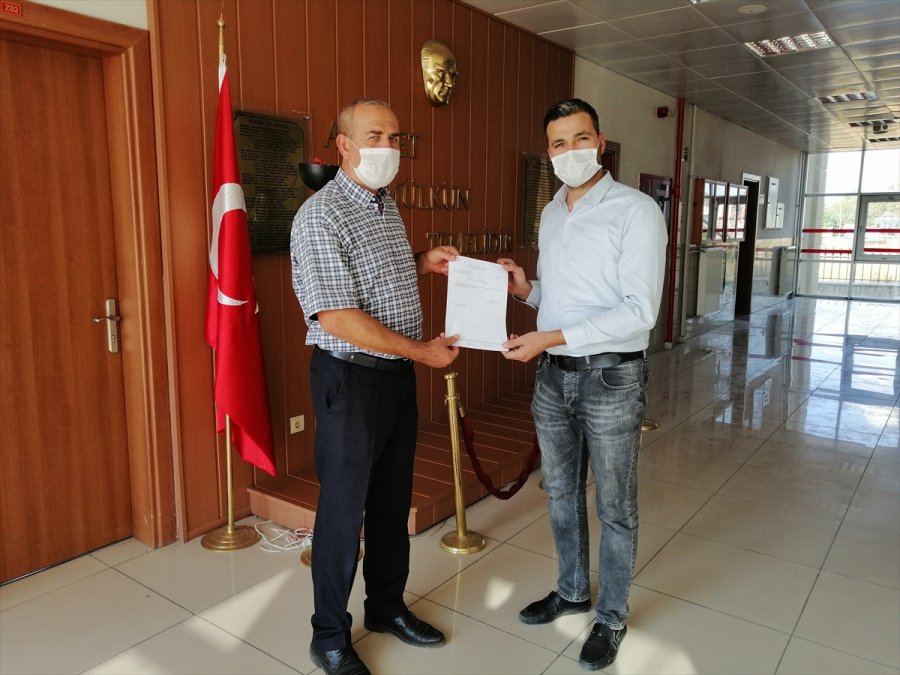 Ak Parti Ilgın İlçe Başkanı Seçilen Apil, Mazbatasını Aldı