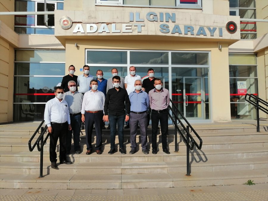 Ak Parti Ilgın İlçe Başkanı Seçilen Apil, Mazbatasını Aldı
