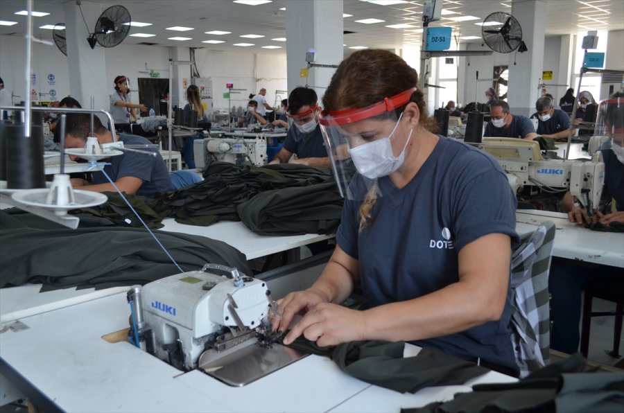 Akdenizli İhracatçılar, Ağustosta 100 Ülkeye Hazır Giyim Ve Konfeksiyon Ürünü Sattı
