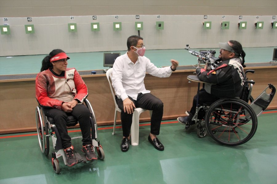 Engelli Sporcu Çift, Tokyo Paralimpik Oyunları'na Birlikte Hazırlanıyor