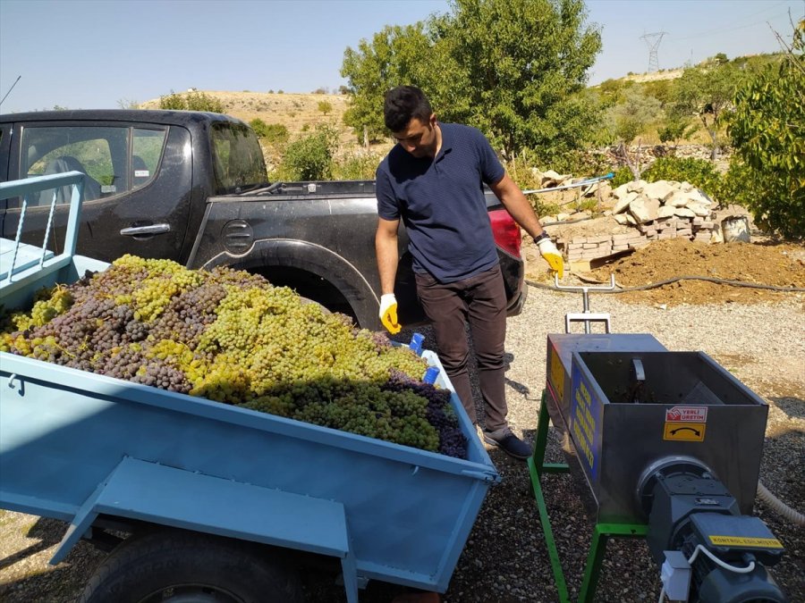 İncesu Ziraat Odası Başkanlığından Üreticilere Üzüm Sıkma Makinesi Desteği