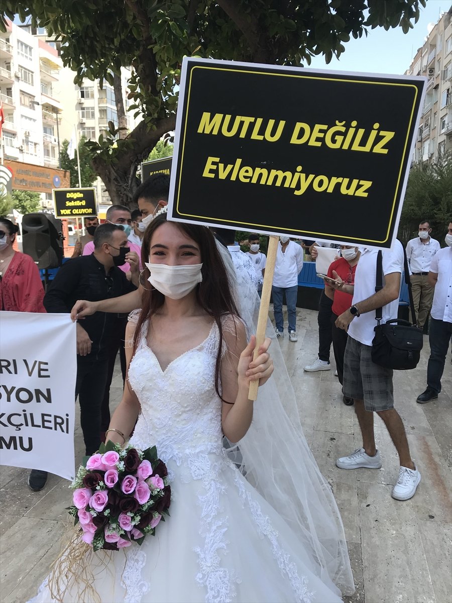 Mersin'de Düğün Sektörü Kovid-19 Kısıtlamalarının Kaldırmasını İstiyor