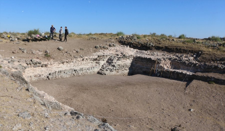 Osmanlı'nın İlk Hutbesinin Okunduğu Mescidin İzlerini Arıyorlar