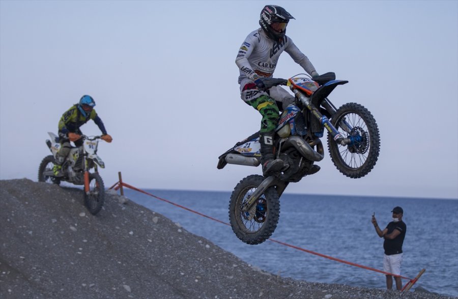 Motosiklet: Sea To Sky Enduro Yarışları