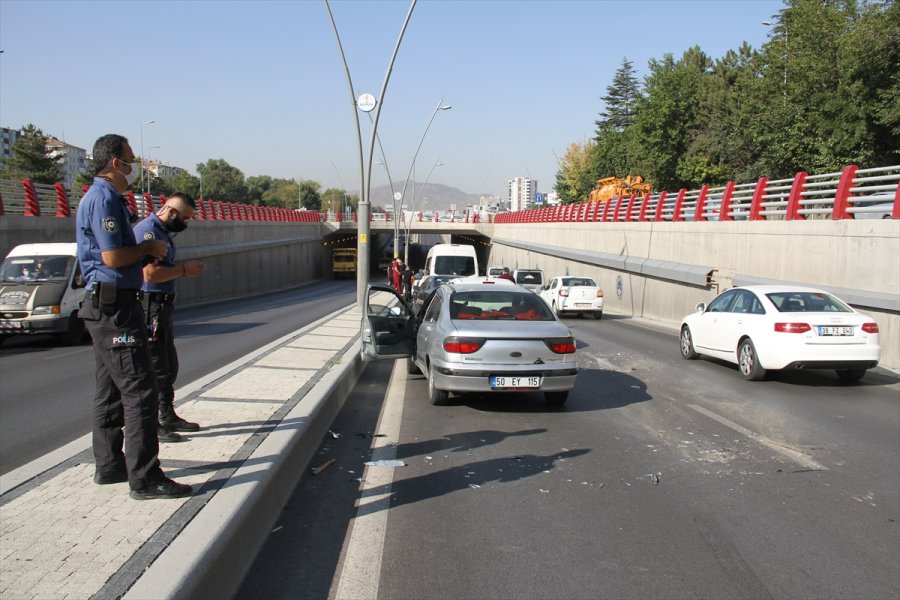 Kayseri'de Zincirleme Trafik Kazası