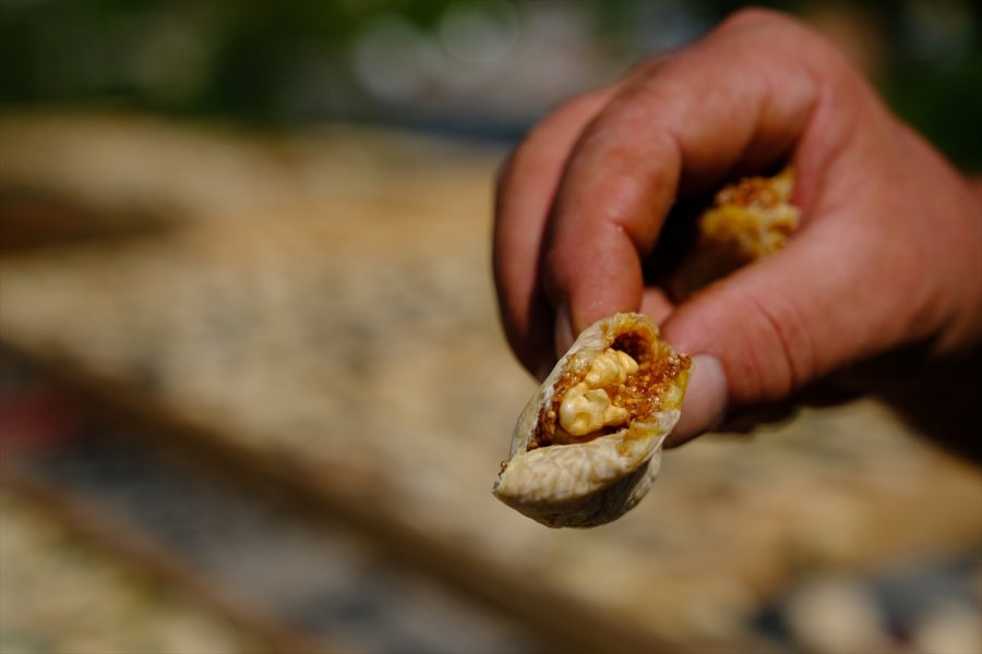 Mersin'de Beyaz İncir Üreticisinin Yüzünü Güldürüyor