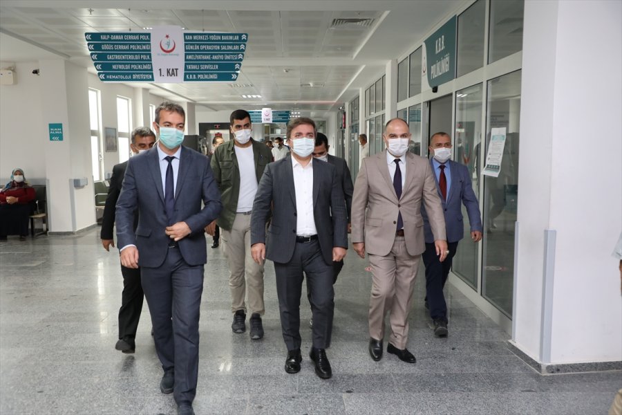 Vali Aydoğdu'dan Sağlık Çalışanlarına Ziyaret