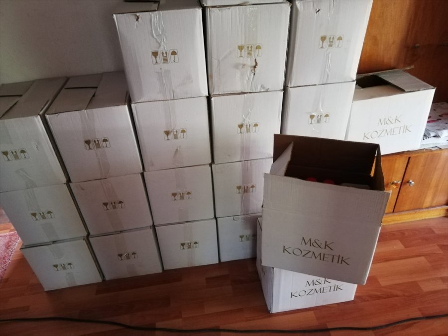 Antalya'da 2 Bin 500 Litre Kaçak İçki Ele Geçirildi