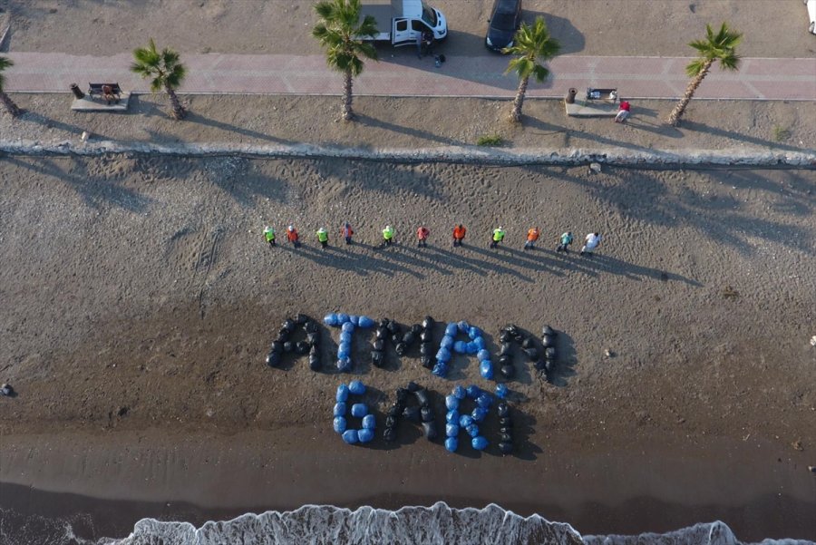 Antalya'da Yöresel Şiveyle Çevre Temizliği Uyarısı: 