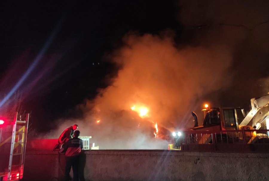 Konya'da 5 Bin Saman Balyası Yandı