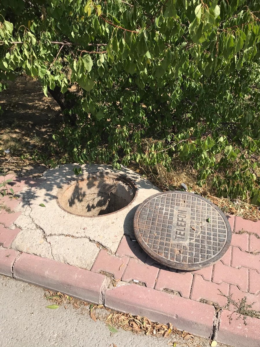 Konya'da Kablo Hırsızlığı Şüphelileri Güvenlik Kamerasına Takıldı