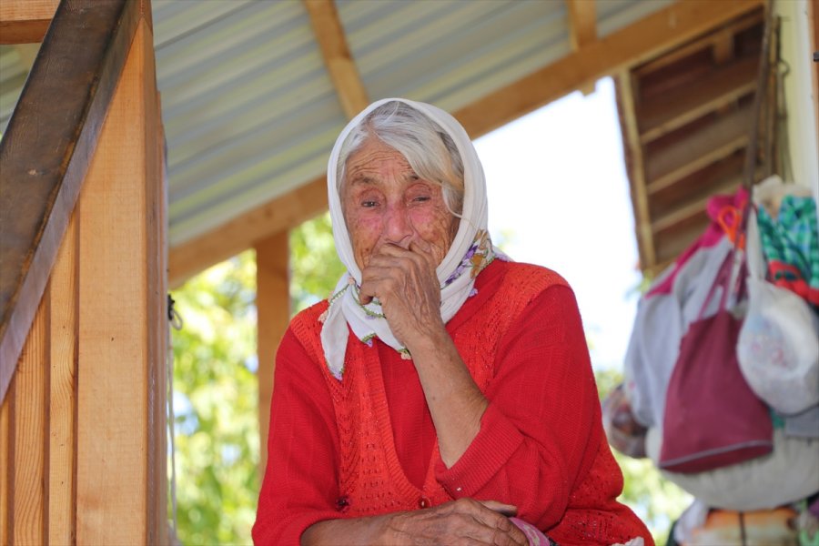 Ermenek'teki Maden Faciasının Simge İsimlerinden Recep Gökçe'nin Cenazesi Toprağa Verildi